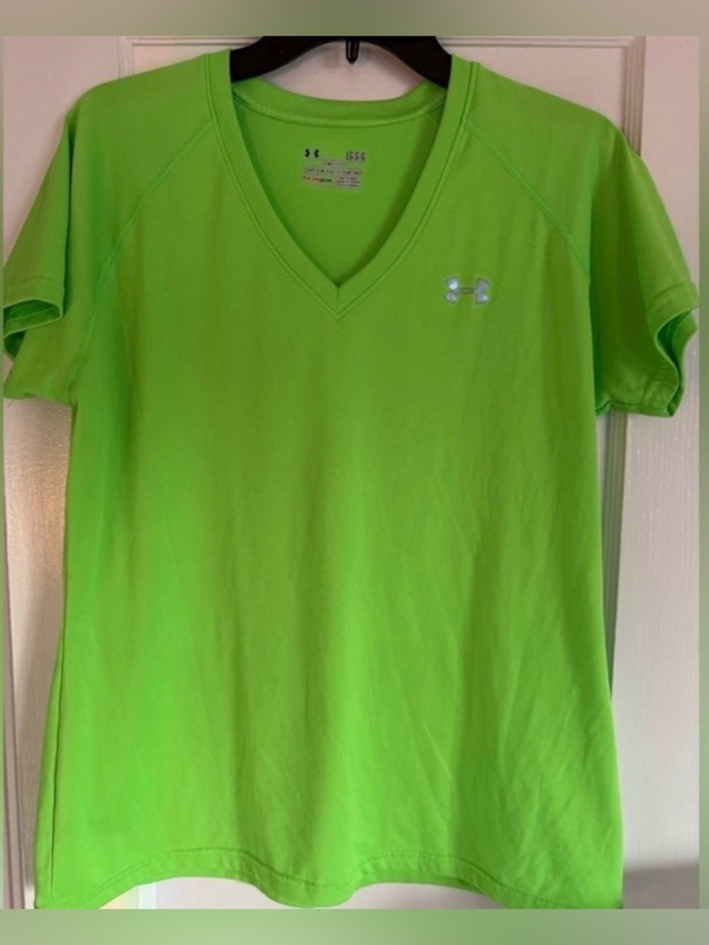 Under Armour Exercise Tee Women’s Lime Green Short Sleeve V-Neck HeatGear